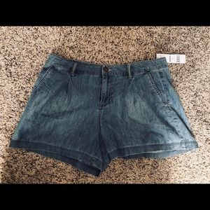 Light wash shorts size 10